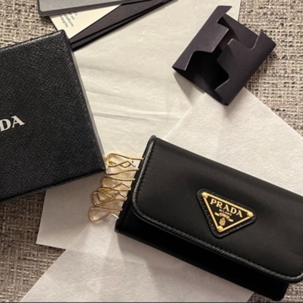 BNIB Rare Authentic Prada Tessuto Nylon Saffiano 6 Key Card Holder Wallet NWT - Picture 7 of 15